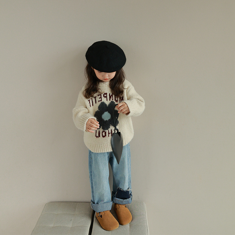Picture of Girls' Letter Flower Pullover Sweater 2024 Spring and Autumn New Korean Style Children's Western Style Casual Fashion Top Trendy