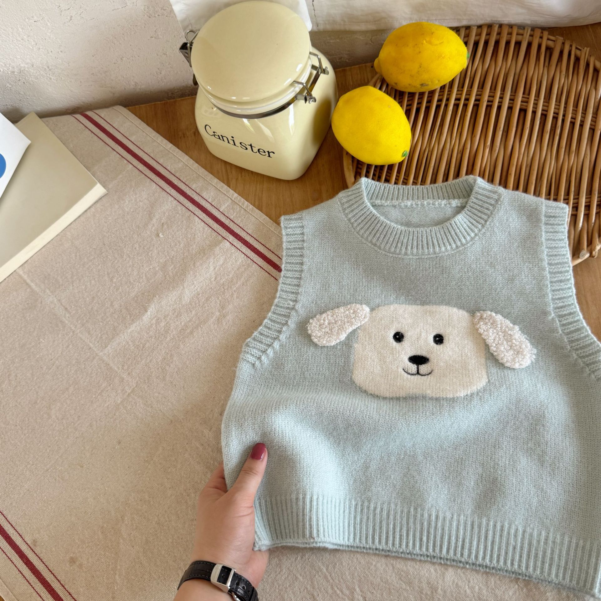 Picture of 2024 New Autumn and Winter New Children's Sweater Vest Turtleneck Round Neck Cartoon Men's and Women's Baby Simple Knitted