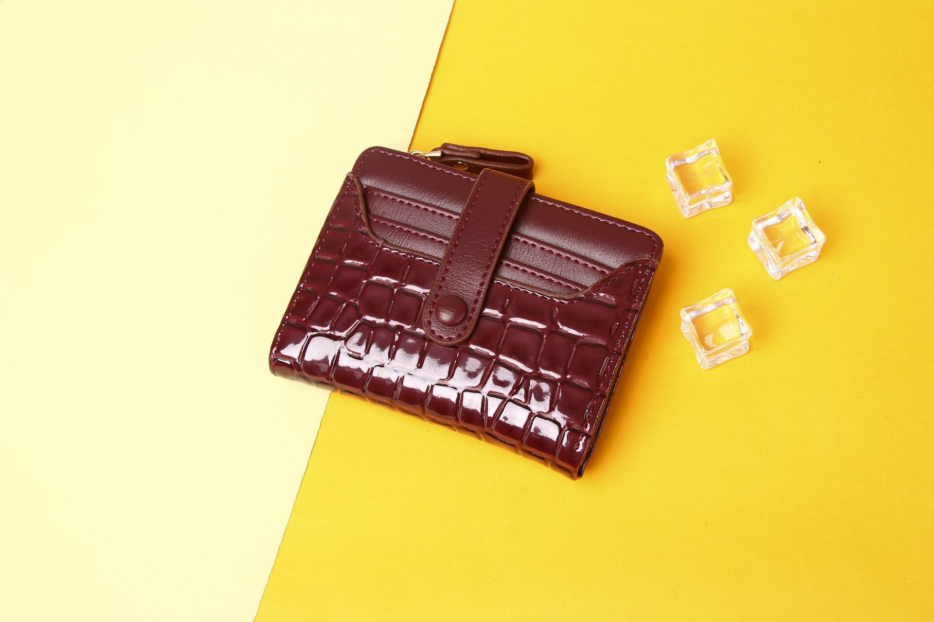 Picture of 2024 New Short Women's Wallet High-End Multi-Card Slot Multi-Function Card Holder Solid Color Stone Pattern Coin Purse Wallet Bag