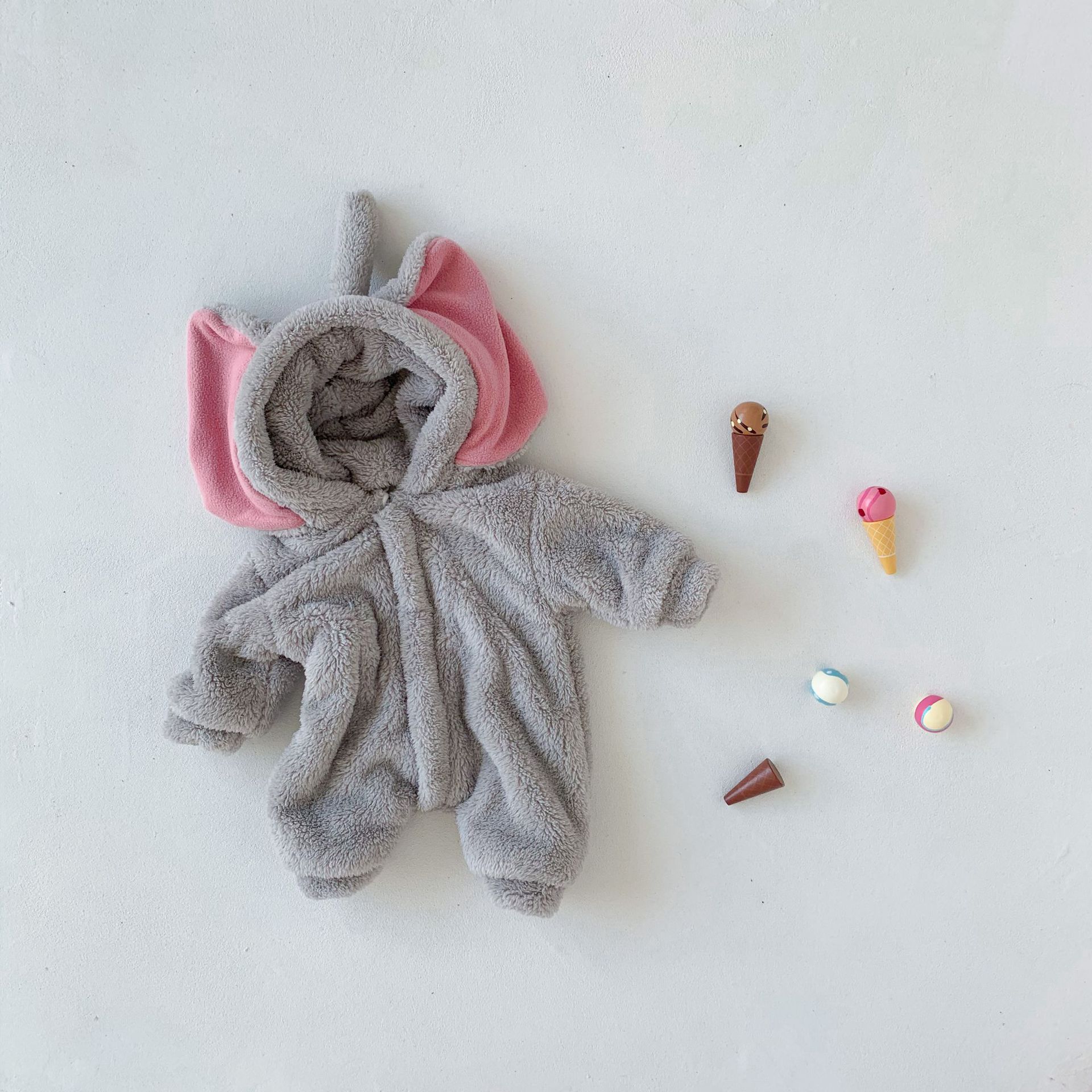 Picture of Ins Children's Clothing Internet Celebrity Baby Elephant Baby Jumpsuit Thickeneded and Warm Baby Autumn and Winter Clothing Fleece-Lined Concave Shape Crawling Clothing