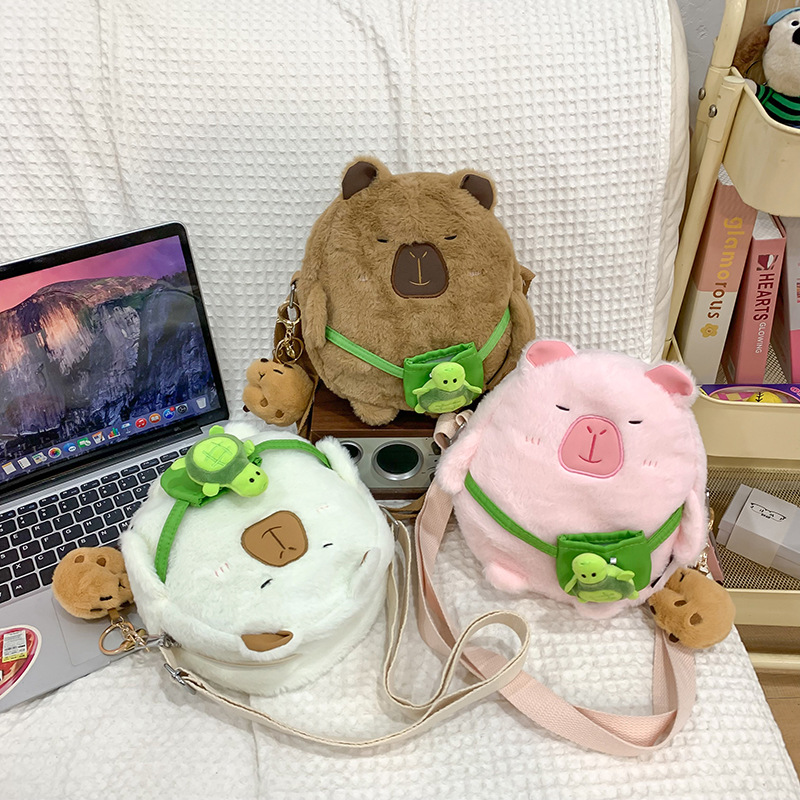 Picture of New Winter Plush Shoulder Bag for Children, Cute Kapibara Bear Crossbody Bag, Fun Casual Coin Purse