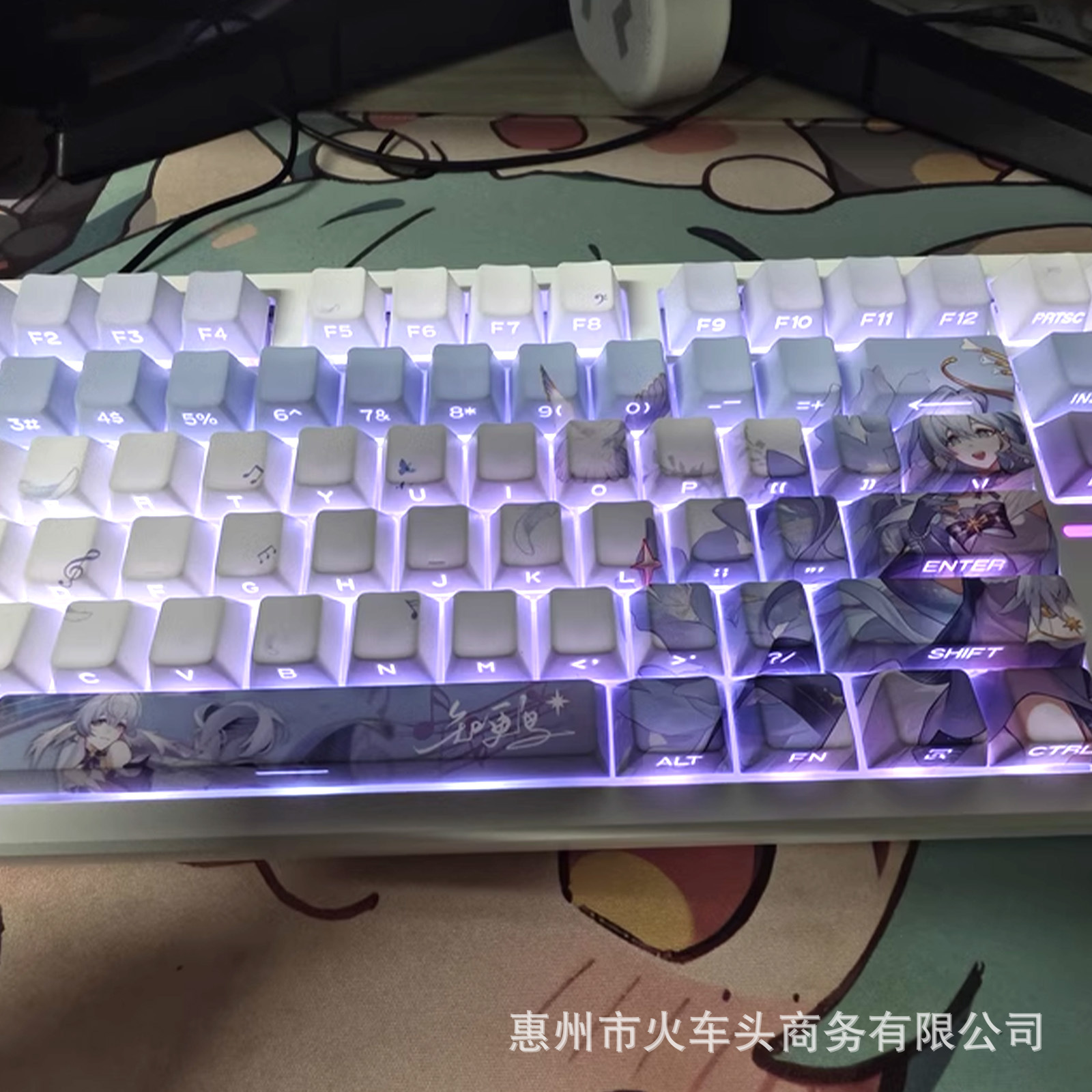 Picture of Robin keycap is engraved with light transmission sublimation PBT material secondary wife original factory side engraved with light transmission purple
