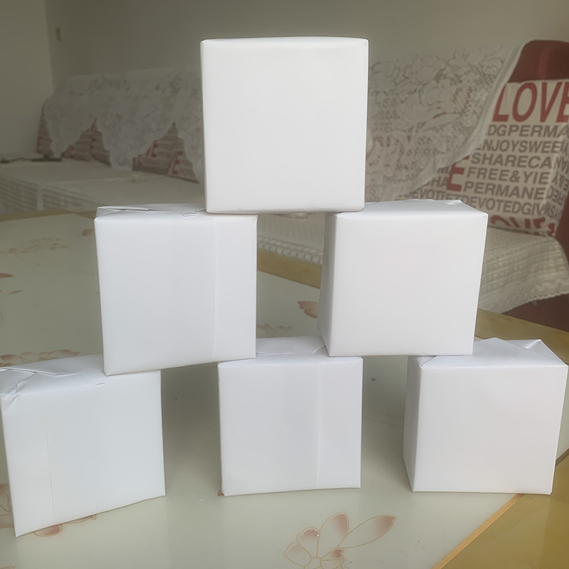 Picture of Export Magnesium Powder Block Sports Fitness Magnesium Powder Block Gymnastics Anti-Slip Powder Rock Climbing Weightlifting Anti-Slip Powder Wholesale