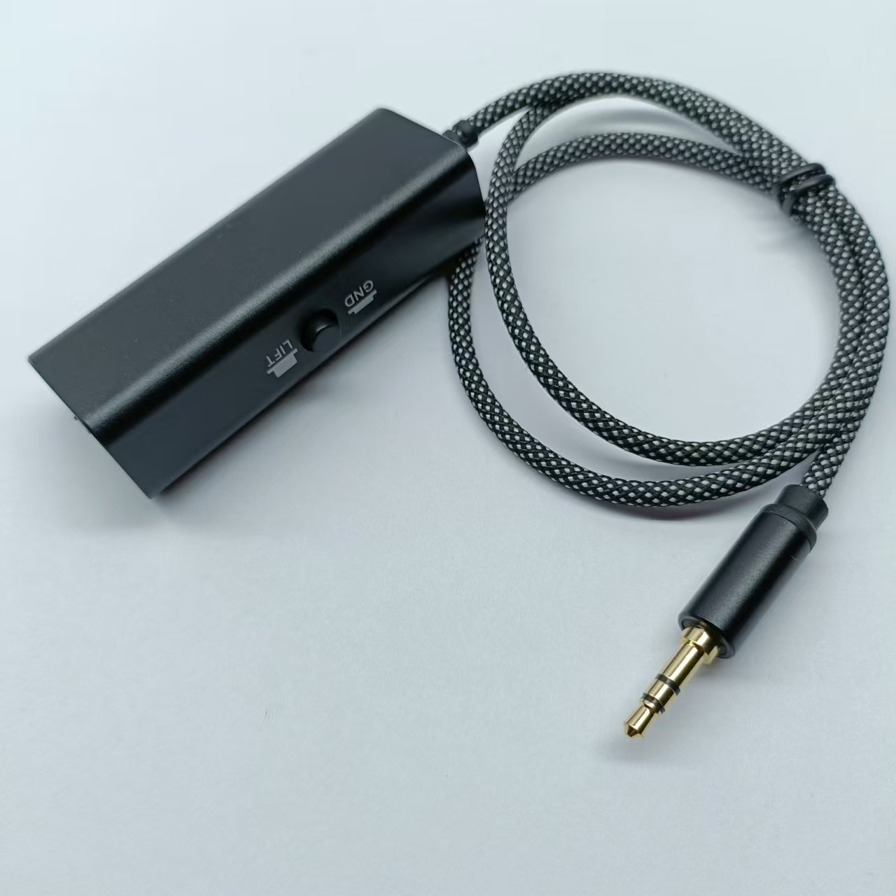 Picture of 3.5MM anti-interference filter audio filter isolator AUX audio line site interference noise reducer cross-border