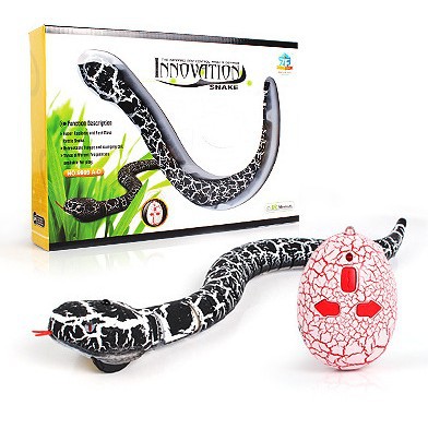 Picture of Preferred Remote Control Rattlesnake Cross-Border Trick Artificial Animal Model Crawling Realistic Toy Snake Pet Amuse Cats and Dogs