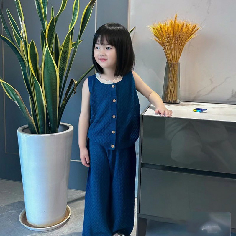 Picture of Young Kidsren's 2024 Spring and Summer Kidsren's Knitted Suit Sleeveless Thin Cut Out Lace Collar Top Wide Leg Pants in Stock