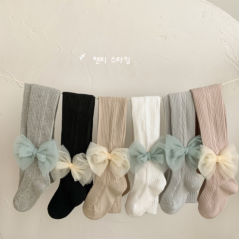 Children's pantyhose baby spring and autumn baby bottoming socks yarn bow striped one-piece socks girls leggings wholesale