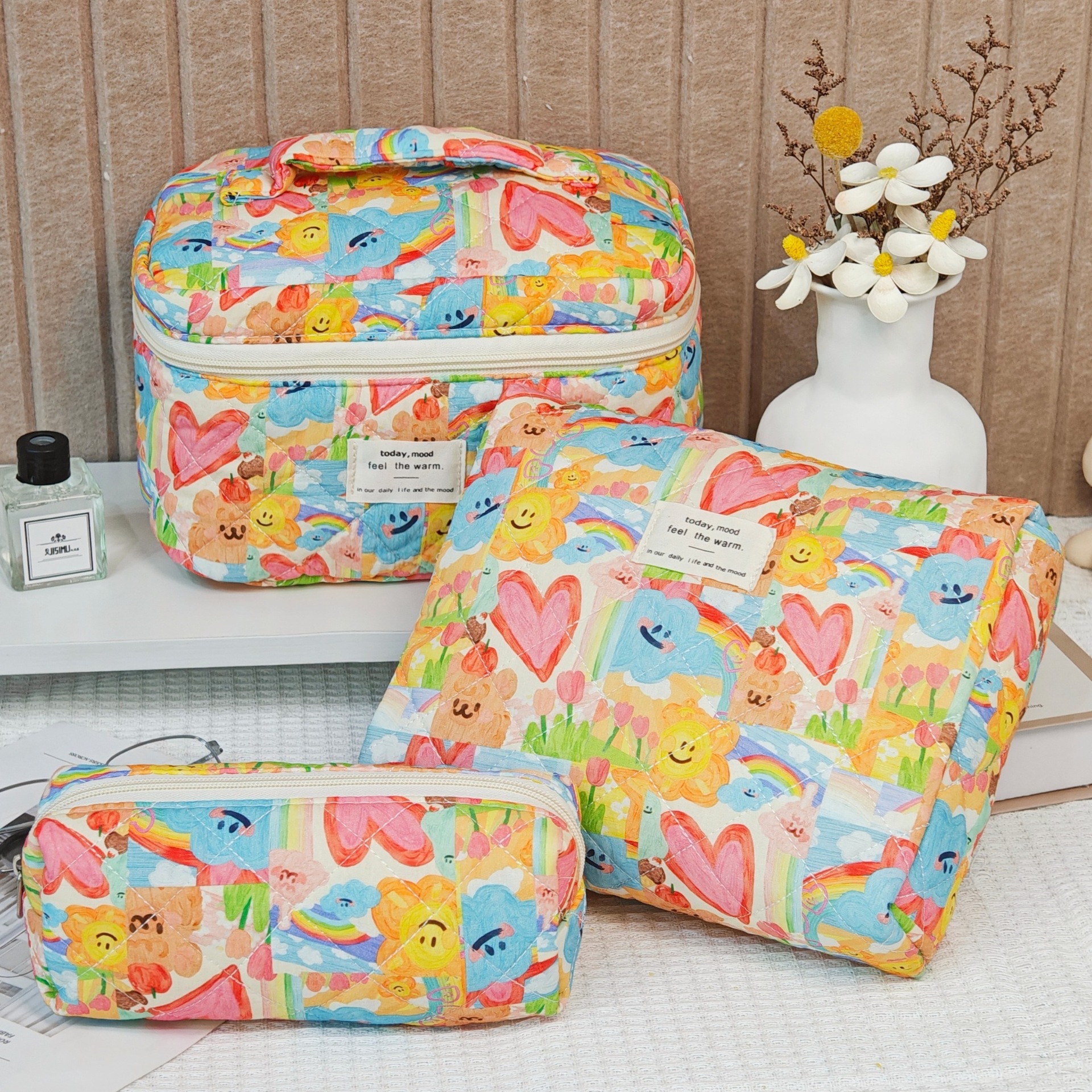 Picture of Cross-border Super New Cotton Cosmetic Bag Niche Portable Washes Storage Bag Floral Ins Cute Quilted