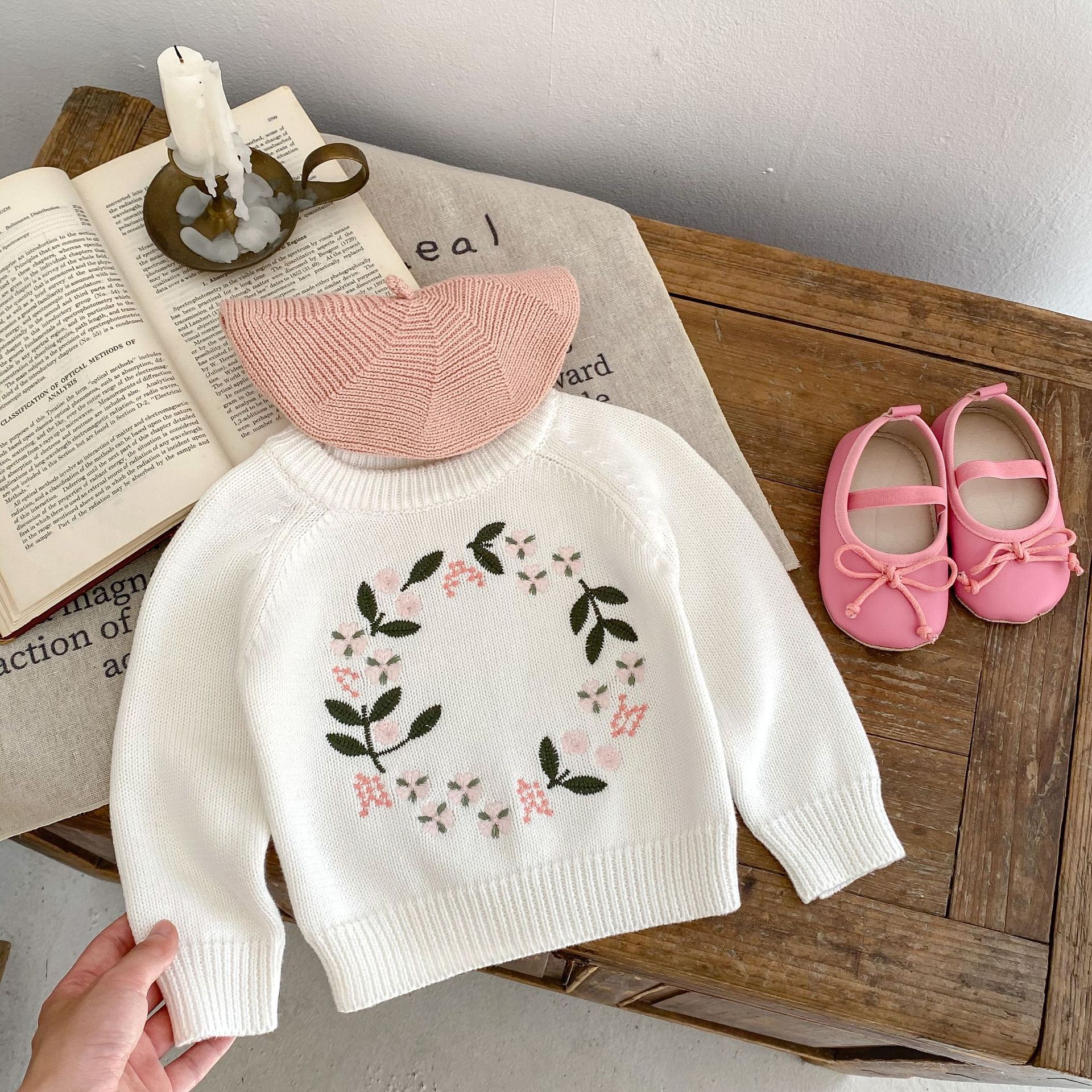 Picture of Ins 2025 New Autumn Popular Style Baby Girl Infant Kids Round Neck Knitwear Flower Embroidered Pullover Top