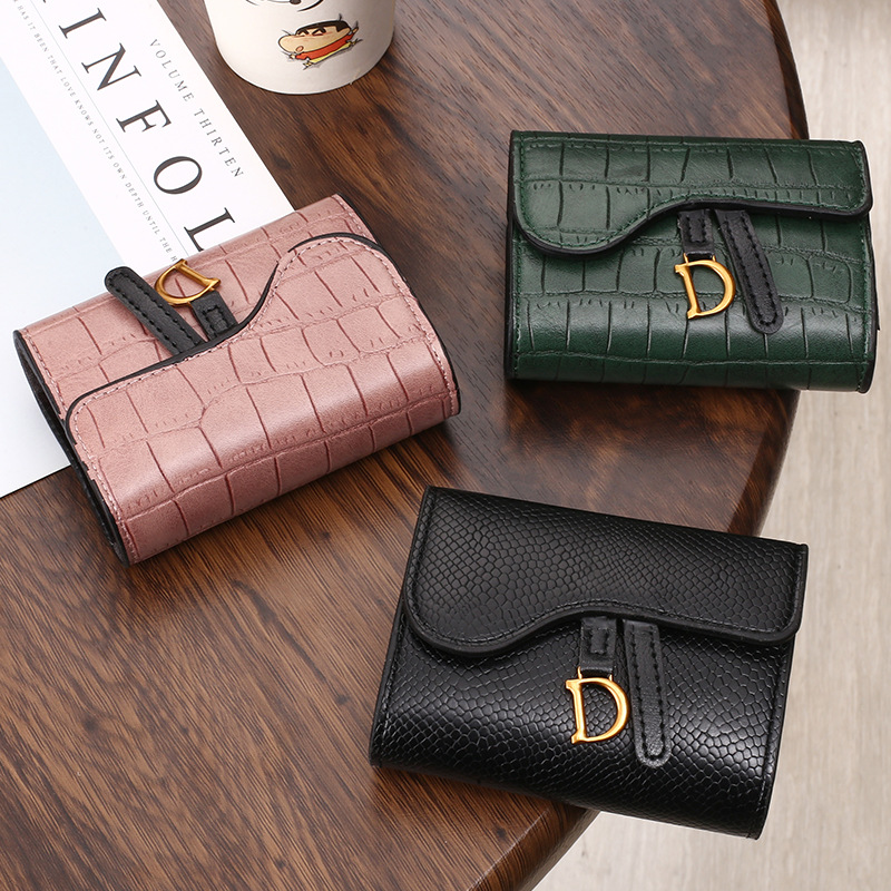 Picture of 2022 New Small Card Holder for Women, Exquisite, High-End, Compact, Multiple Card Slots, Accessible Luxury, Popular Niche Design, Crocodile Pattern Hot Style