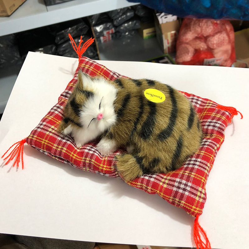 Picture of A simulated cat will call a sleeping cat cloth pad cat gift cat crafts toy car ornaments