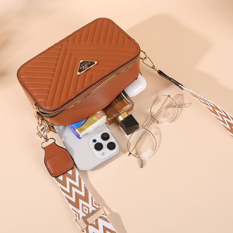 Picture of 2025 New Bag Women's European and American Style Distinctive Embroidered Shoulder Bag Summer Fashion Trendy Crossbody Bag Bags