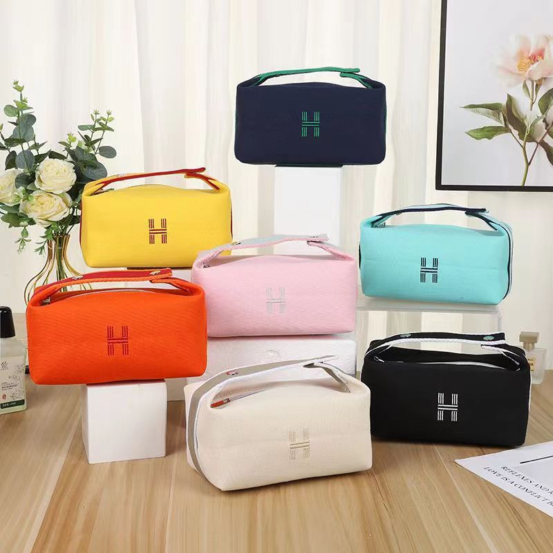 Portable Canvas Cosmetic Bag Internet Celebrity Handbag Summer New Outdoor Portable Storage Bag Waterproof and Dustproof Toiletry Bag