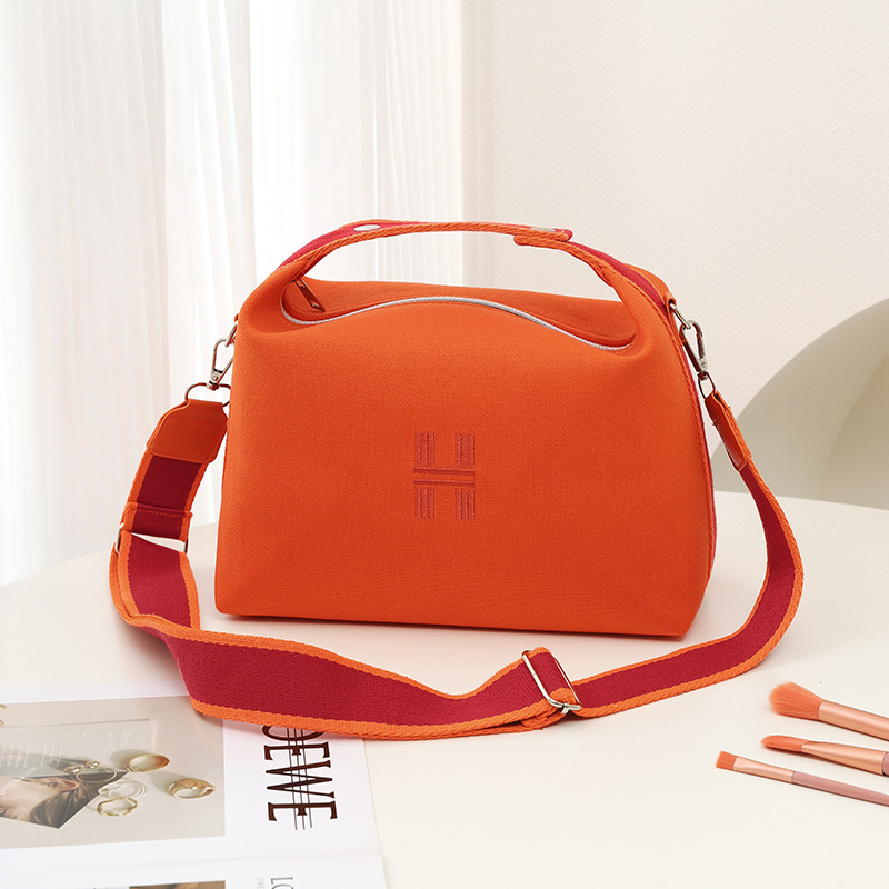 Picture of 2024 New Ins Women's Bag Solid Color Canvas Bag Large Capacity Simple Cosmetic Bag Korean Style One-Shoulder Artistic Crossbody Bag