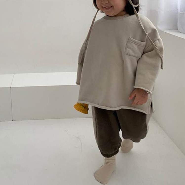Picture of Children's Korean-style winter clothing new Japanese and Korean-style simple loose small pocket baby's thin velvet pullover sweater 3