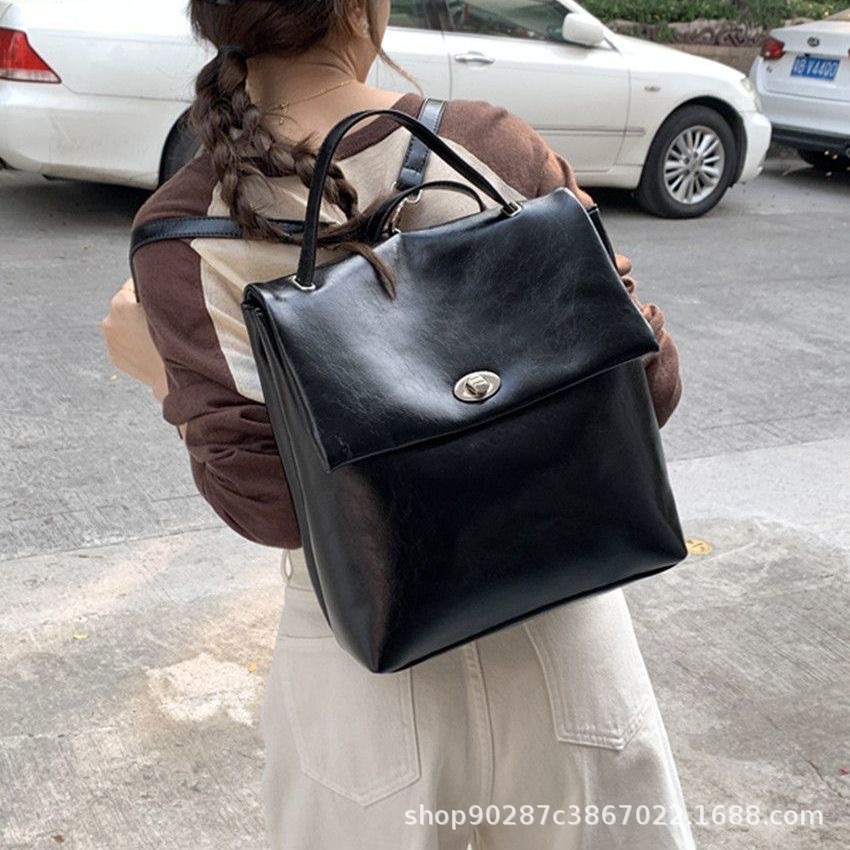 Picture of This Year's Popular Korean Silver Backpack for Women 2025 Summer Sends New Large-Capacity Casual Work Clothing Versatile Backpack