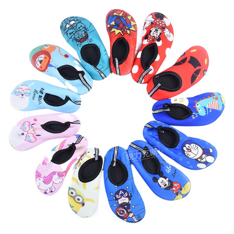 Cartoon Children's Beach Shoes Hard Sole Wading Shoes Diving Equipment Snorkeling Shoes and Socks Barefoot Swimming Shoes Diving Socks Quick-drying