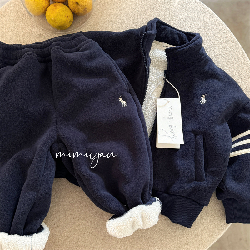 Picture of Spot Autumn and Winter New Kidsren's Velvet Warm Jackets for Boys and Girls Ollie Velvet Jackets Casual Trendy Two-Piece Set