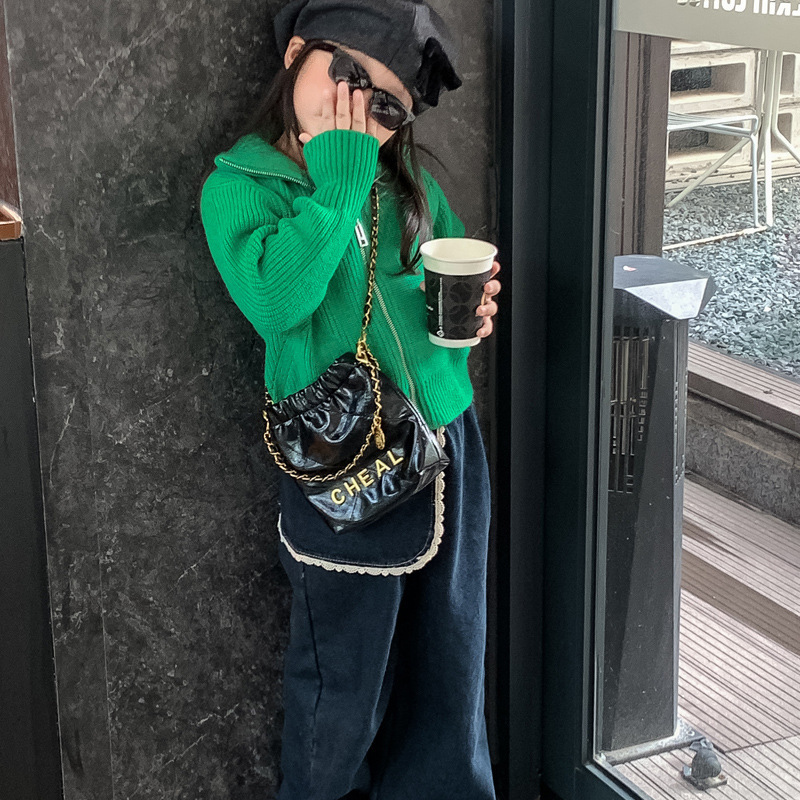 Picture of Children's Bag New Niche Retro Oilskin Chanel Garbage Bag Bucket Bag Diamond Plaid Chain Crossbody Bag Accessories Bag