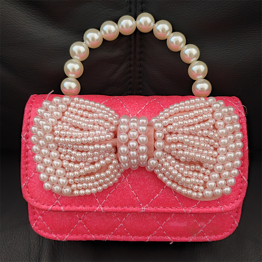 Picture of Fashion Girl Chain Crossbody Bag Distinctive Stylish Little Princess Shoulder Bag Mini Pearl Handbag Accessories Trendy Bag