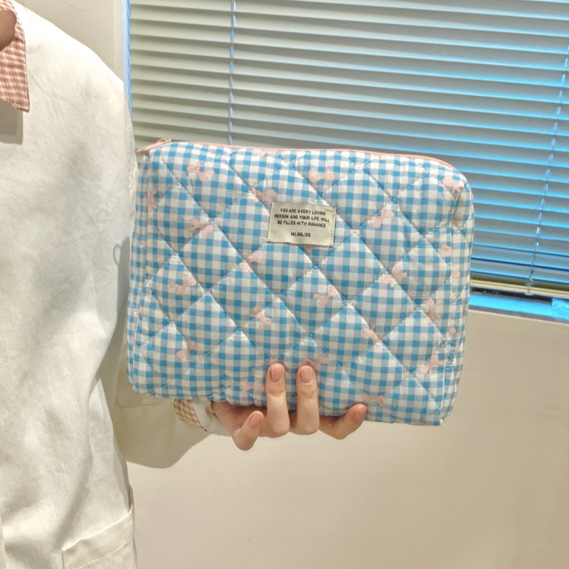 Picture of Simple bow travel portable cosmetic bag large capacity high-end feeling ins high-value cosmetic bag a batch