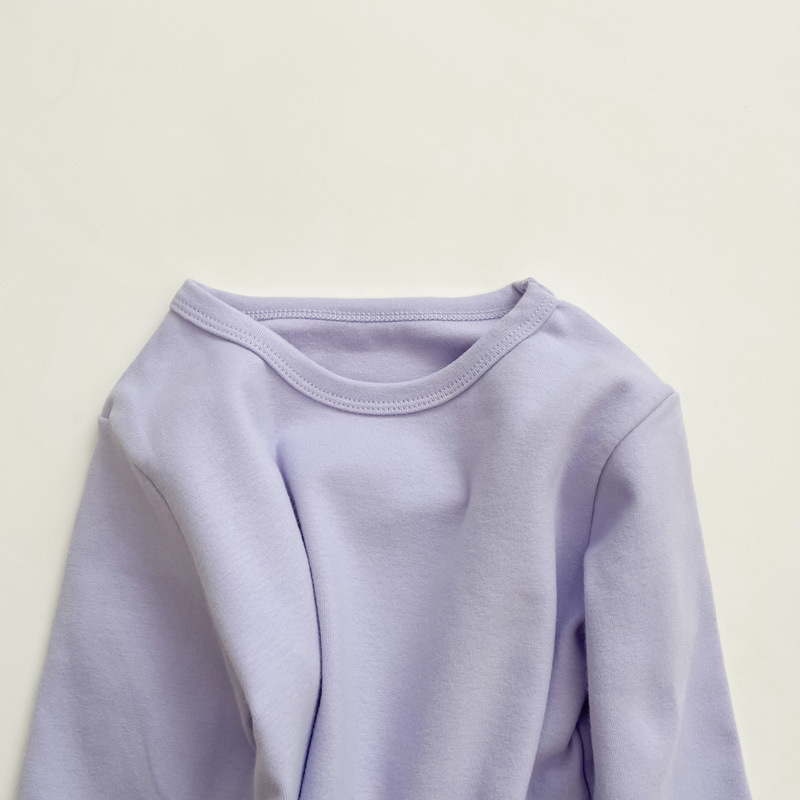Picture of 2023 Children's Cotton Long-sleeved T-shirt Base Shirt Spring and Autumn Loose Solid Color Round Neck Sanding Top for Boys and Girls