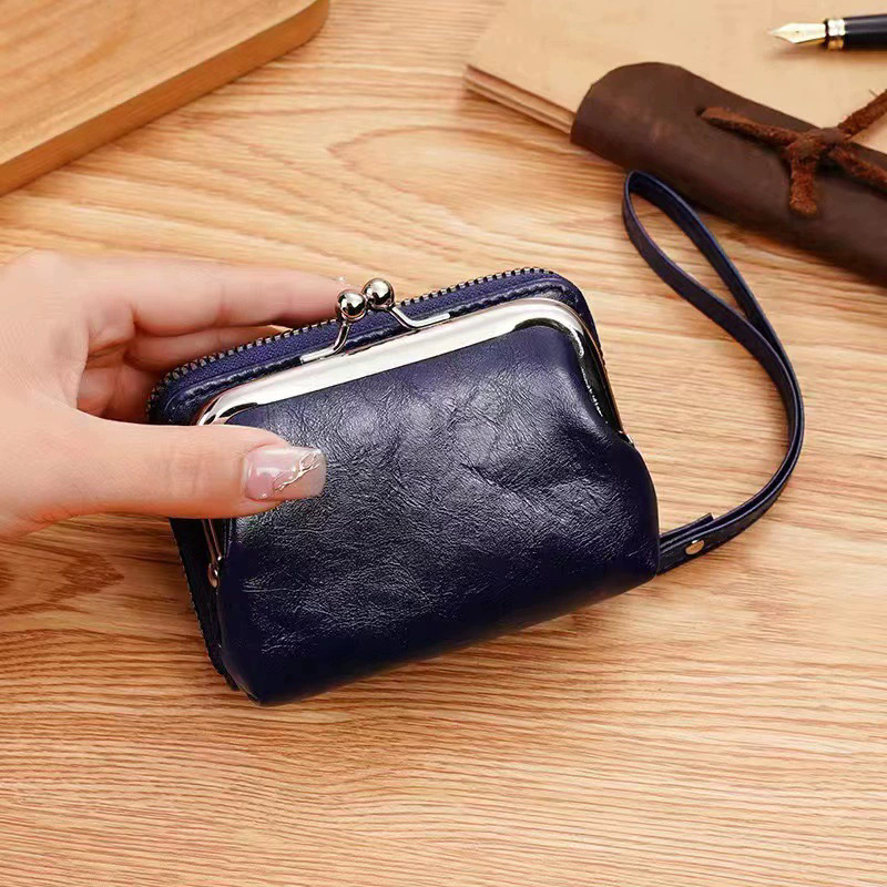 Picture of 2025 New Retro Style Clip Bag Personalized Mini Multi-Compartment Card Slot Card Bag Coin Bag Hand-Held Small Bag