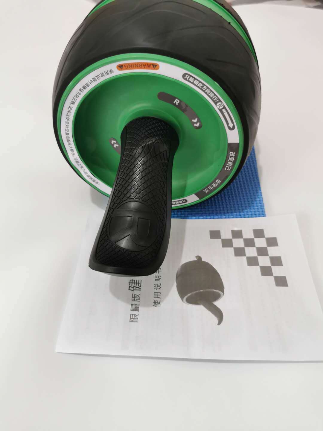 Picture of Abdominal Fitness Wheel Automatic Rebound Abdominal Muscle Wheel for Female and Male Beginners Abdominal Muscle Thin Belly Quick Home Outdoor Fitness Equipment