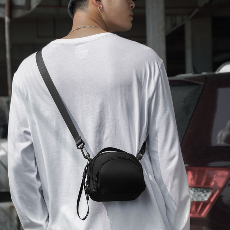 Cross-border shoulder messenger bag men's fashion brand portable small bag leisure sports chest bag mini mobile phone bag foreign trade waist bag