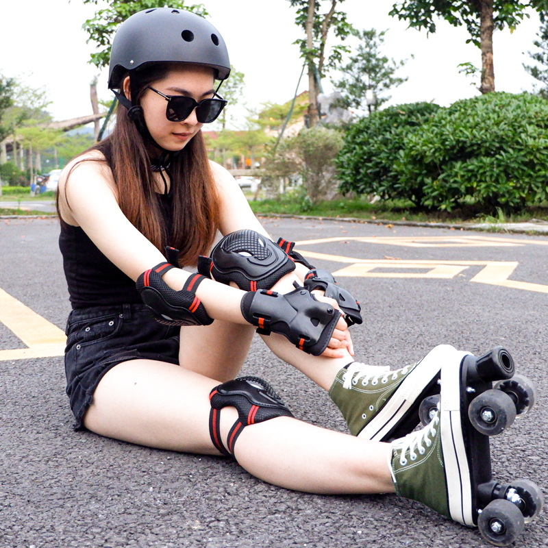 Picture of Roller Skating Anti-fall Protector for Adults and Children Special Roller Skates Skateboard Bicycle Handguard Knee Sports Foot Protector Elbow Protector