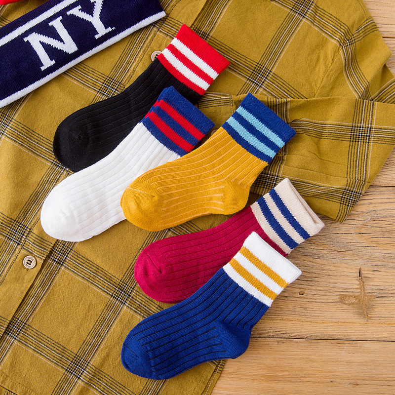 Picture of 2020 Spring and Autumn New Cartoon Children's Socks Cotton Boys and Girls Mid-Tube Socks Student Warm Baby Socks Manufacturer Wholesale