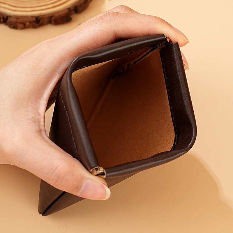 Picture of shrapnel cosmetic bag solid color portable mouth red envelope storage bag small portable mini bag small bag automatic closing