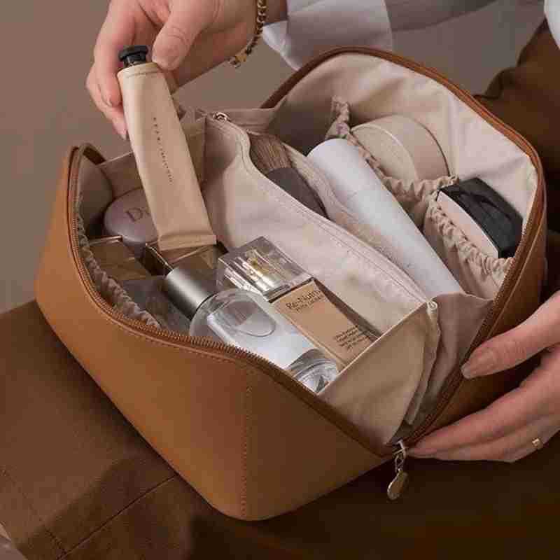 Picture of Cosmetic Bag Women's High-end Sense 2022 New Large Capacity Convenient Cosmetic Case Travel Toiletry Bag Cosmetic Bag