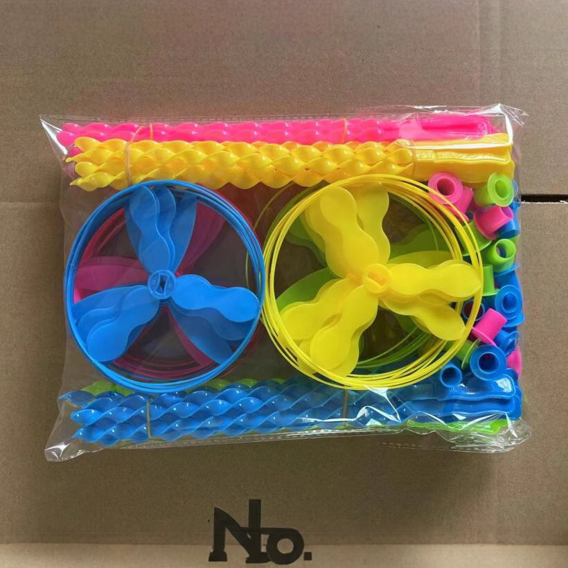 Picture of Hand-Pushed Ufo 13cm Medium Flying Fairy Educational Children's Toy Plastic Bamboo Dragonfly Street Stall Hot Sale Play