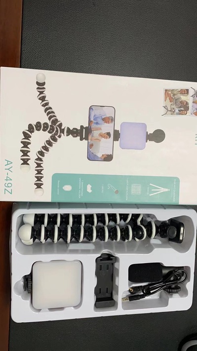 Picture of Mini compact charging light fill light pocket fill light suit square fill light selfie live tofu light