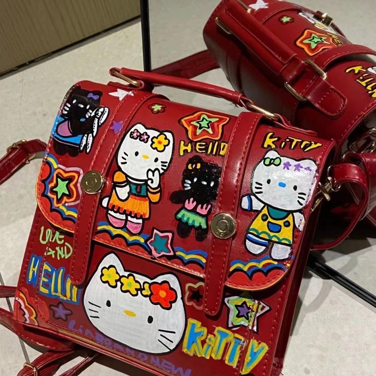 Retro Red Briefcase 2024 New Graffiti Forest Cute Niche Backpack Female Junior High School and High School Student School Bag