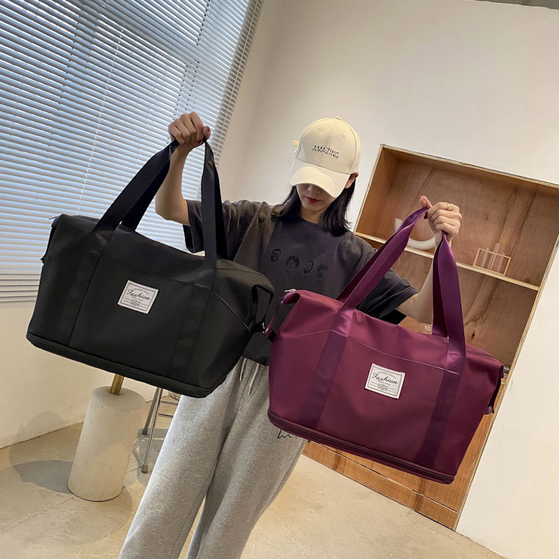 Picture of Wholesale New Travel Bag fashion casual fitness bag Korean style large capacity popular messenger bag scalable leisure bag