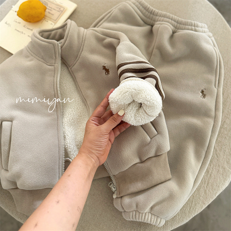 Picture of Spot Autumn and Winter New Kidsren's Velvet Warm Jackets for Boys and Girls Ollie Velvet Jackets Casual Trendy Two-Piece Set