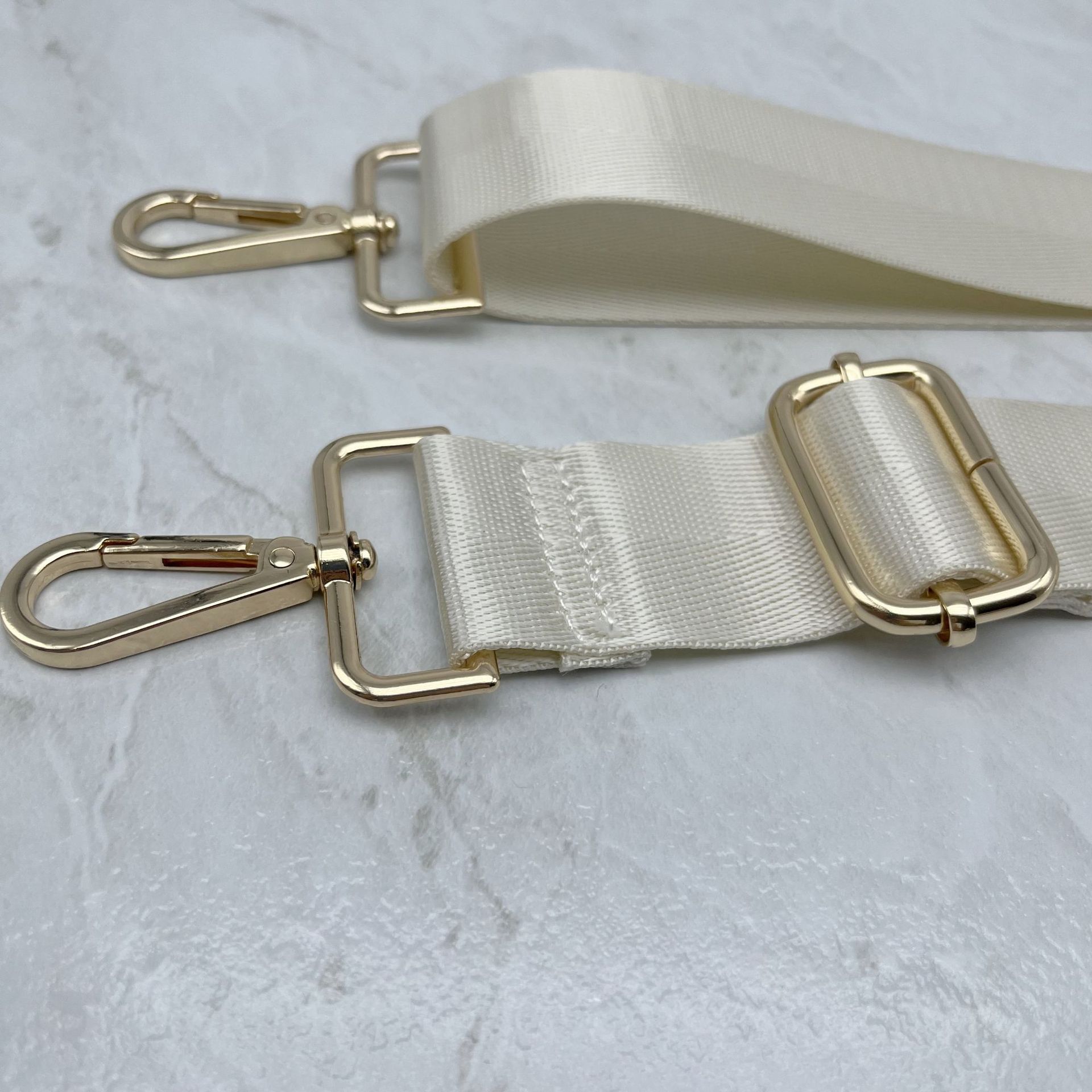 Picture of Cross-border Bag Bandwidth Shoulder Strap Adjustable Women's Bag Accessories Strap All-match Shoulder Crossbody Strap Ribbon Bag Replacement Strap