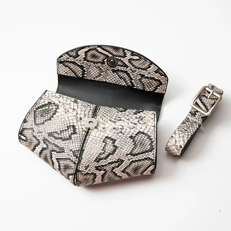 Picture of Spring 2023 Pu peach heart waist bag shoulder waist bag with magnetic buckle belt cosmetic bag factory direct sales