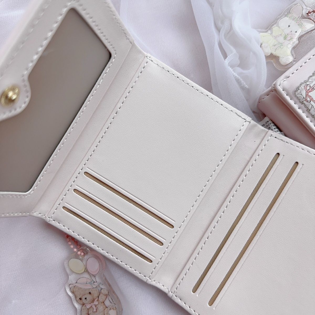 Picture of Online celebrity new girl dream Spring Picnic series rabbit bear wallet cute original design anti-degaussing multi-card position