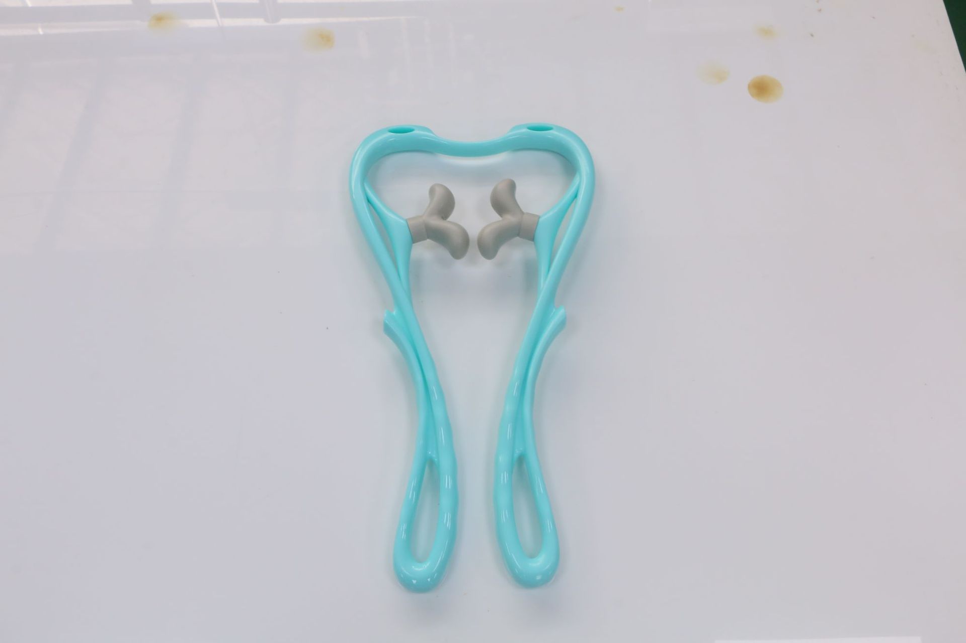 Picture of Manual Cervical Spine Massager Shoulder Neck Handheld Roller Cervical Spine Massager Neck Clip