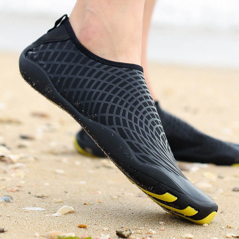Couple beach shoes swimming shoes bare foot skin shoes non-slip men's and women's wading shoes outdoor backwater shoes diving shoes wholesale