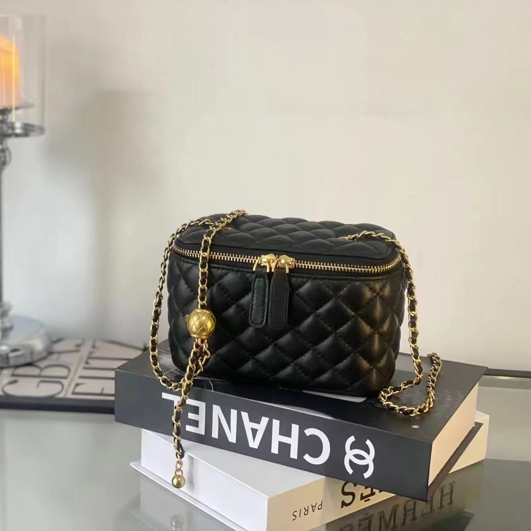 Chanel Style Cosmetic Bag Rhombic Chain Bag Genuine Leather Box Bag 2024 New Large Capacity Crossbody Shoulder Small Square Bag