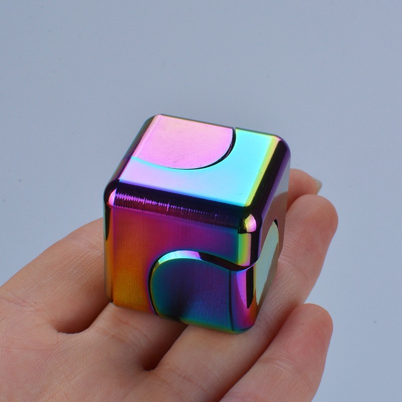 Picture of Mechanical gyroscope metal anti-gravity fingertip gyroscope wholesale cross-border foreign trade metal gyroscope