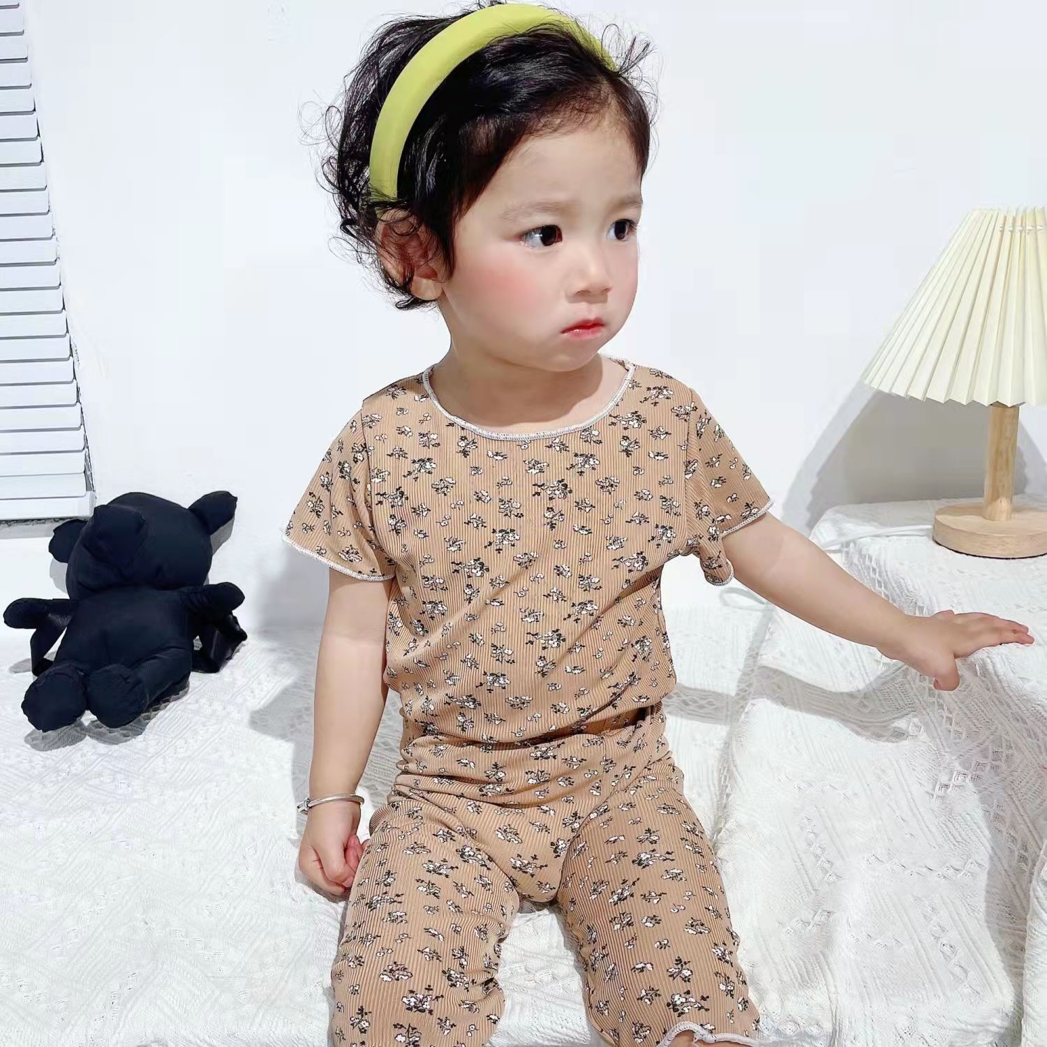 Picture of Children's pajamas Ice Silk Summer New Girls' Outfit Short-sleeved Floral suit Summer Two-piece Set