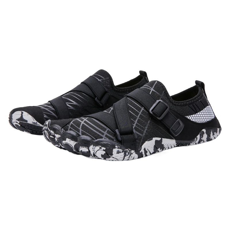 Outdoor Sports Tracing Shoes Five Fingers Beach Wading Shoes Men's and Women's Large Size Diving Snorkeling Shoes Breathable Hiking Shoes
