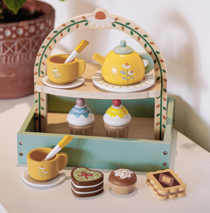 Picture of New wooden play house juicer children's simulation juicer parent-child interaction baby sharing toy kindergarten