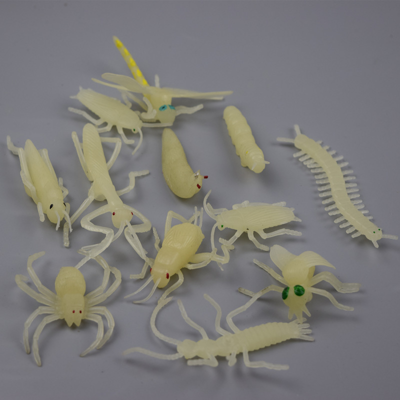 Picture of New exotic creative trick luminous insect simulation insect luminous animal model children stall scary toy