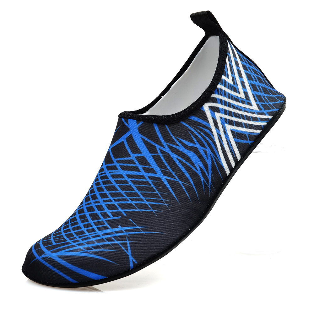 Picture of Wholesale New Summer Men's and Women's Beach Shoes Seaside Diving Rowing Shoes Indoor Running Yoga Shoes in Stock